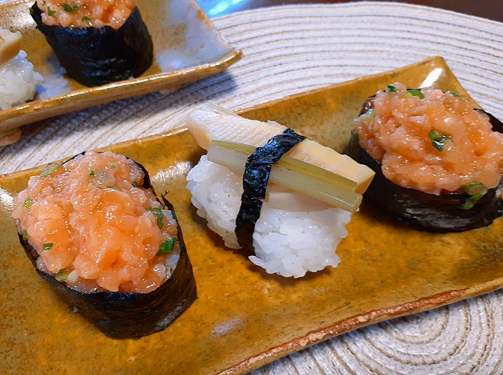 トロサーモン軍艦🍣
タケノコの寿司