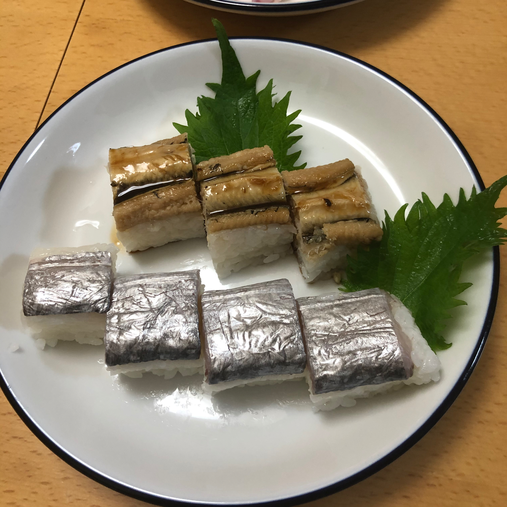 アナゴと太刀魚の押し寿司