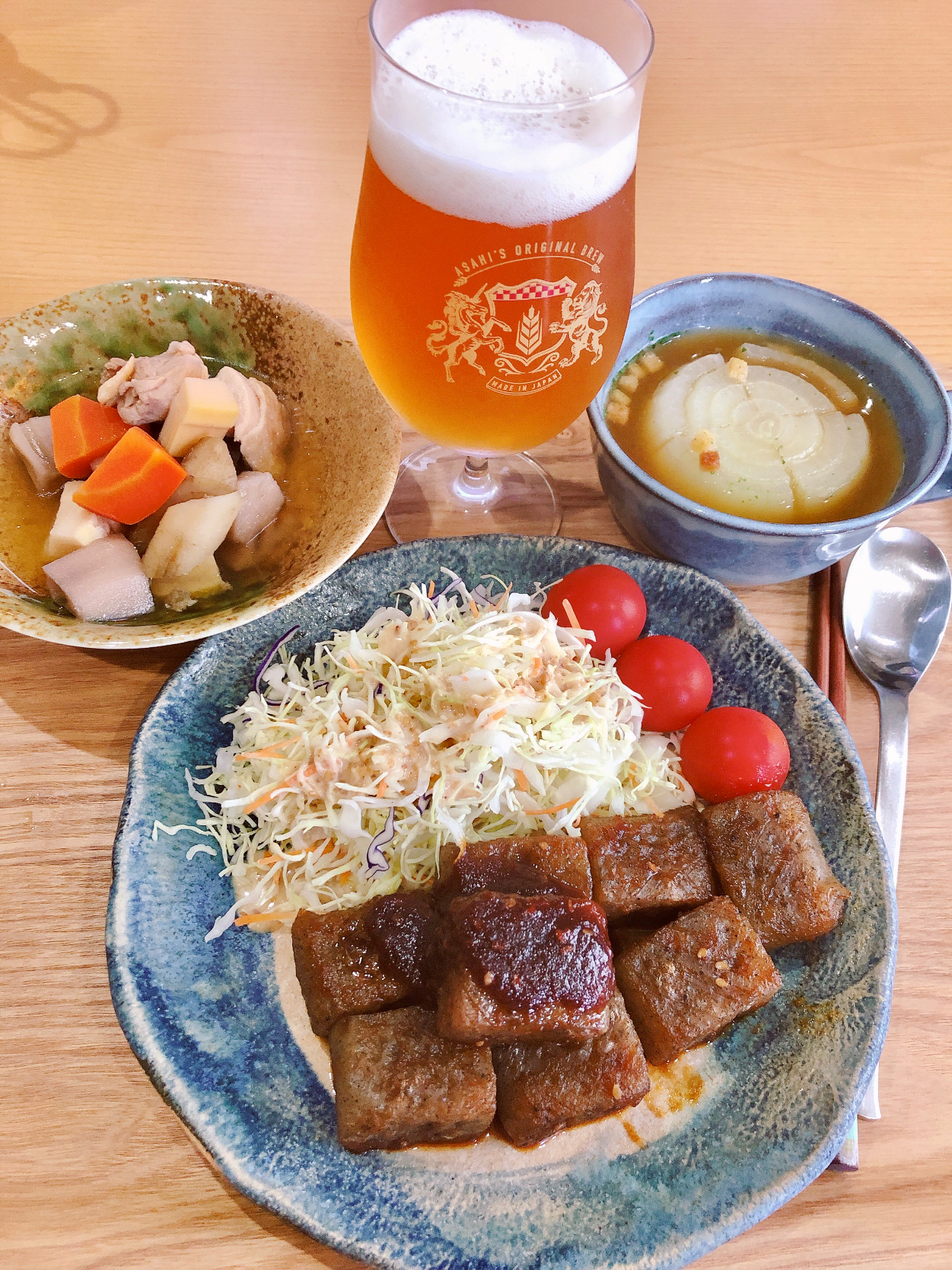 今夜はコンニャクステーキ、筑前煮、レンチン玉葱スープ🧅