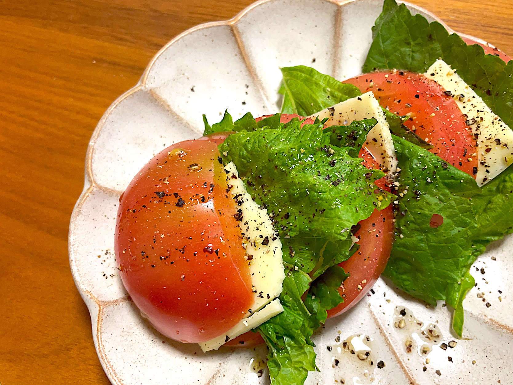 トマトと大葉のカプレーゼ