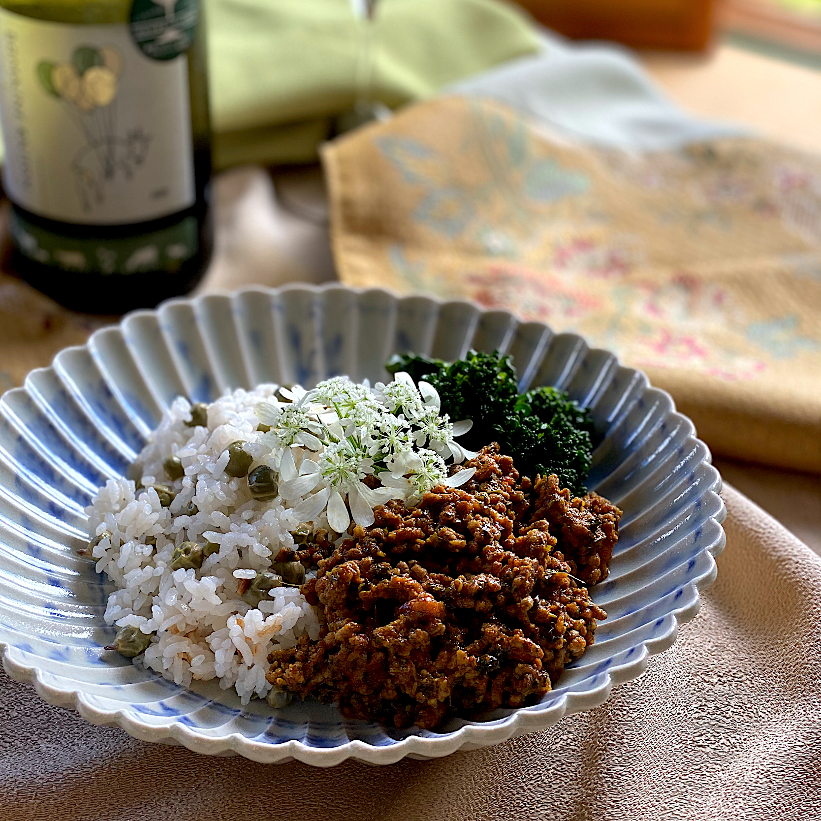 🌿🌅🌿Every day is a new beginning ①. 🌿🍚🌿豆ご飯 with 🌿🥘🌿パセリとチャービルのハーブカレー