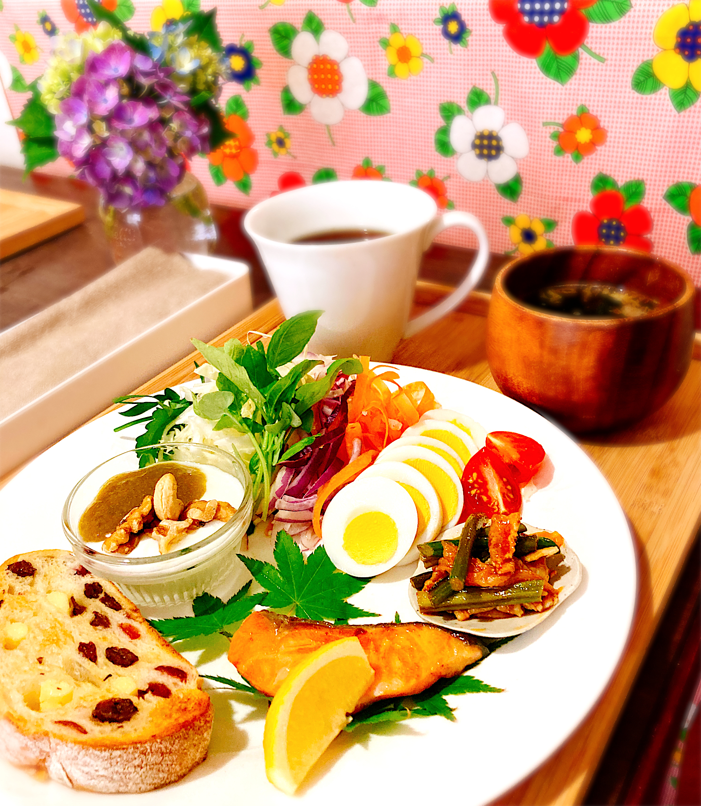 🍀今日の朝ごはん🍀休日の朝はゆっくり食べよ^ ^