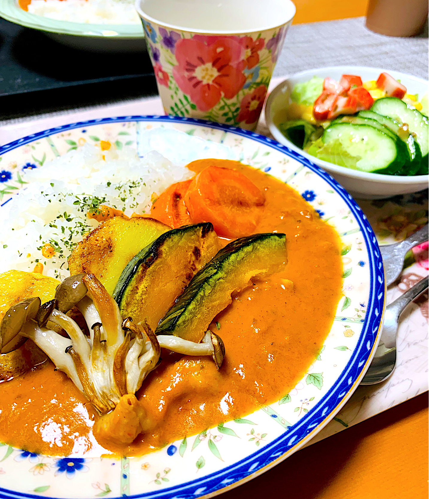 鶏むね肉のトマトココナッツカレー🍅🥥🍛