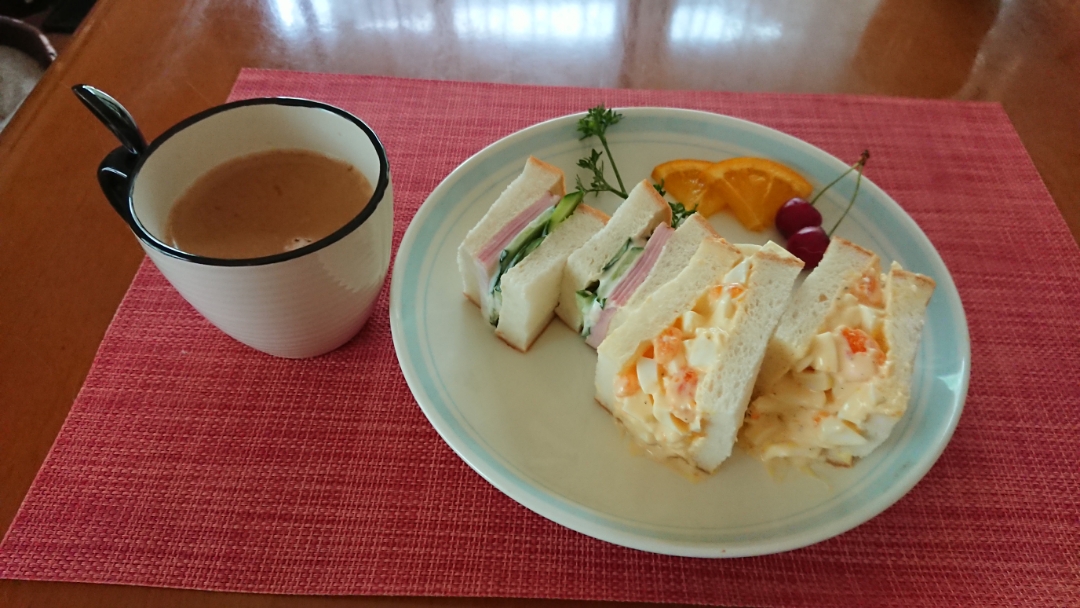 ☆卵サンド ハムキュウリサンド
☆コーヒー☕😃☀️