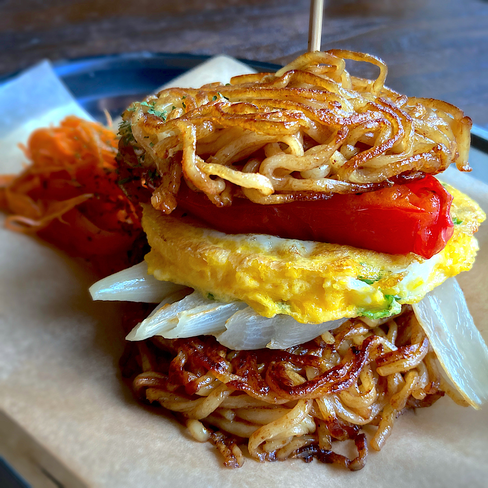 焼きそバーガー