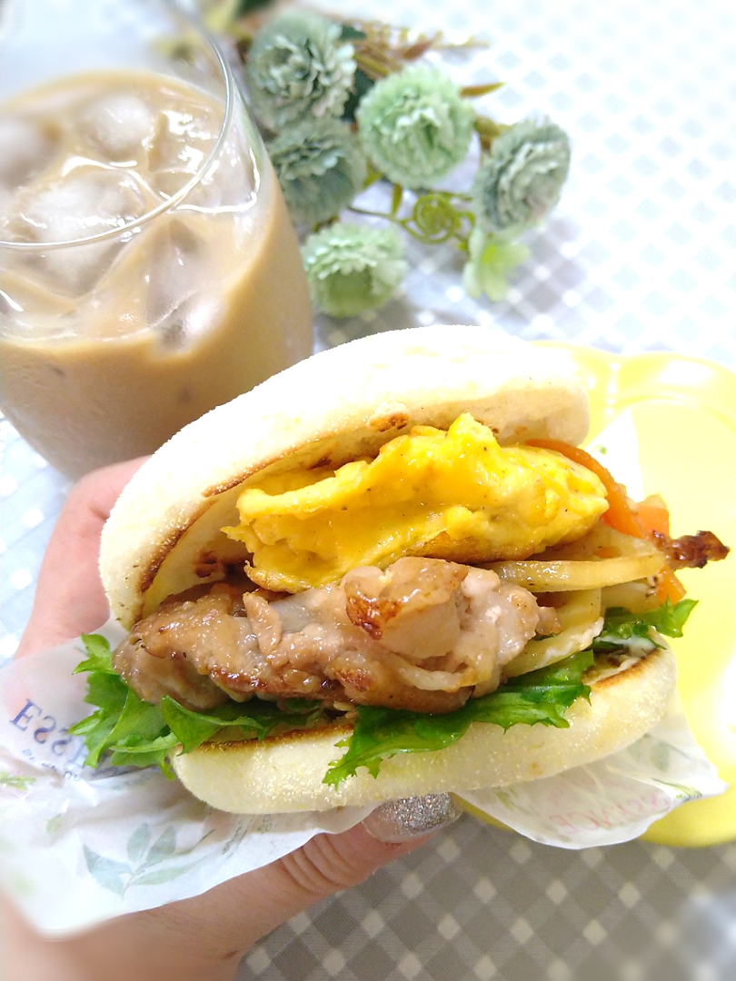 根菜しょうが焼きマフィン 😋