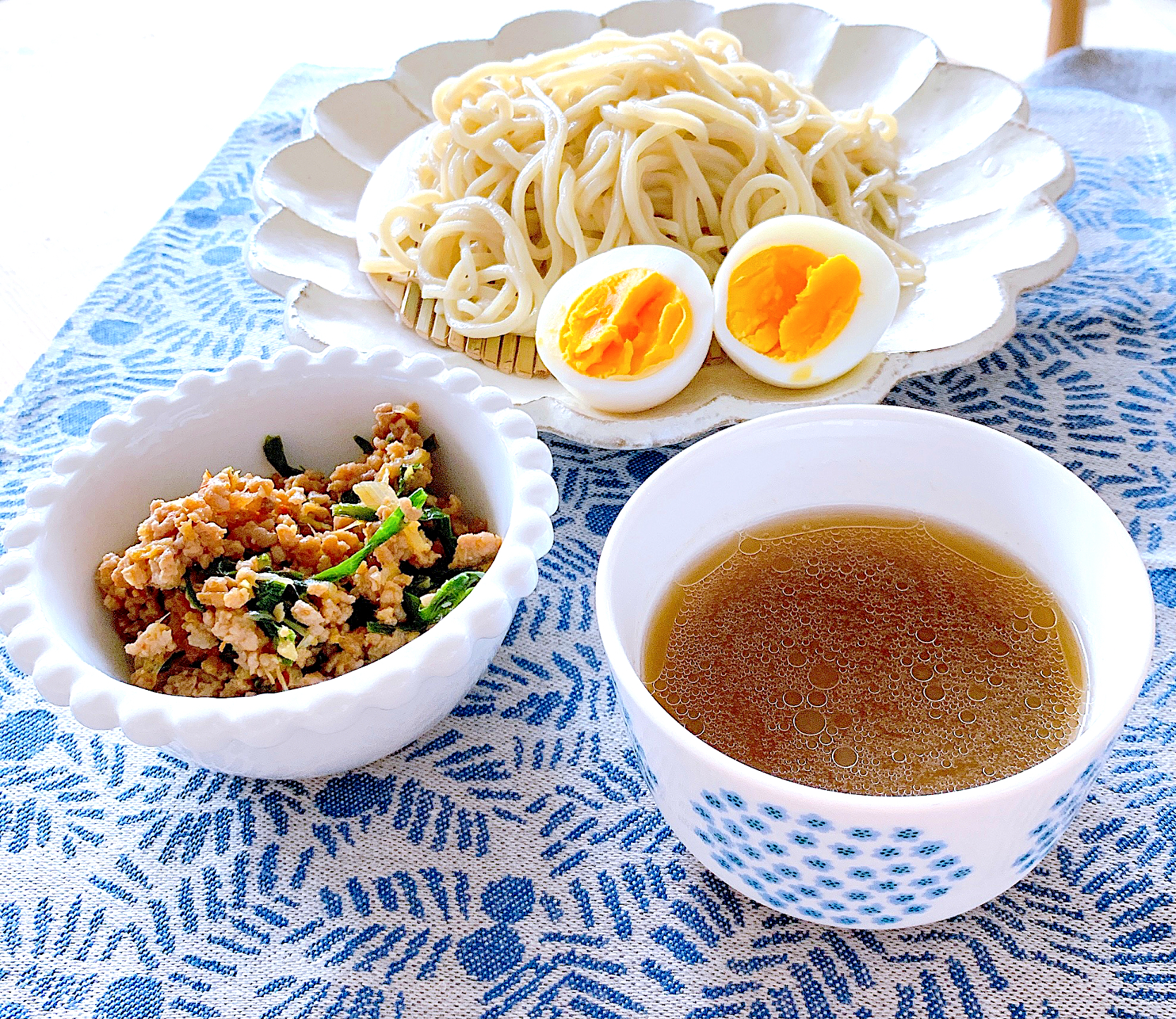 つけ麺    ピリ辛肉味噌