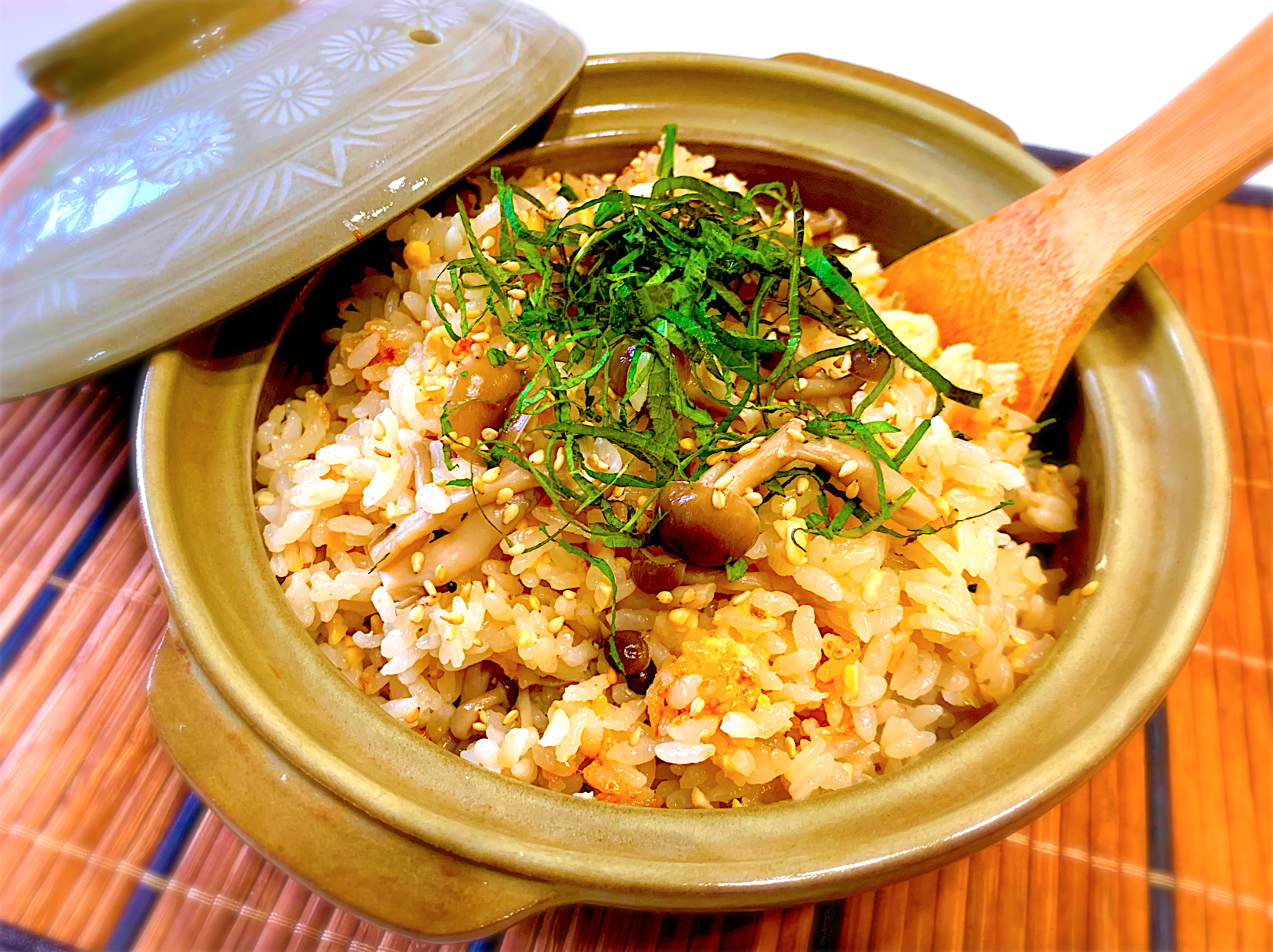 ひきわり納豆とキノコの土鍋ご飯🍲
