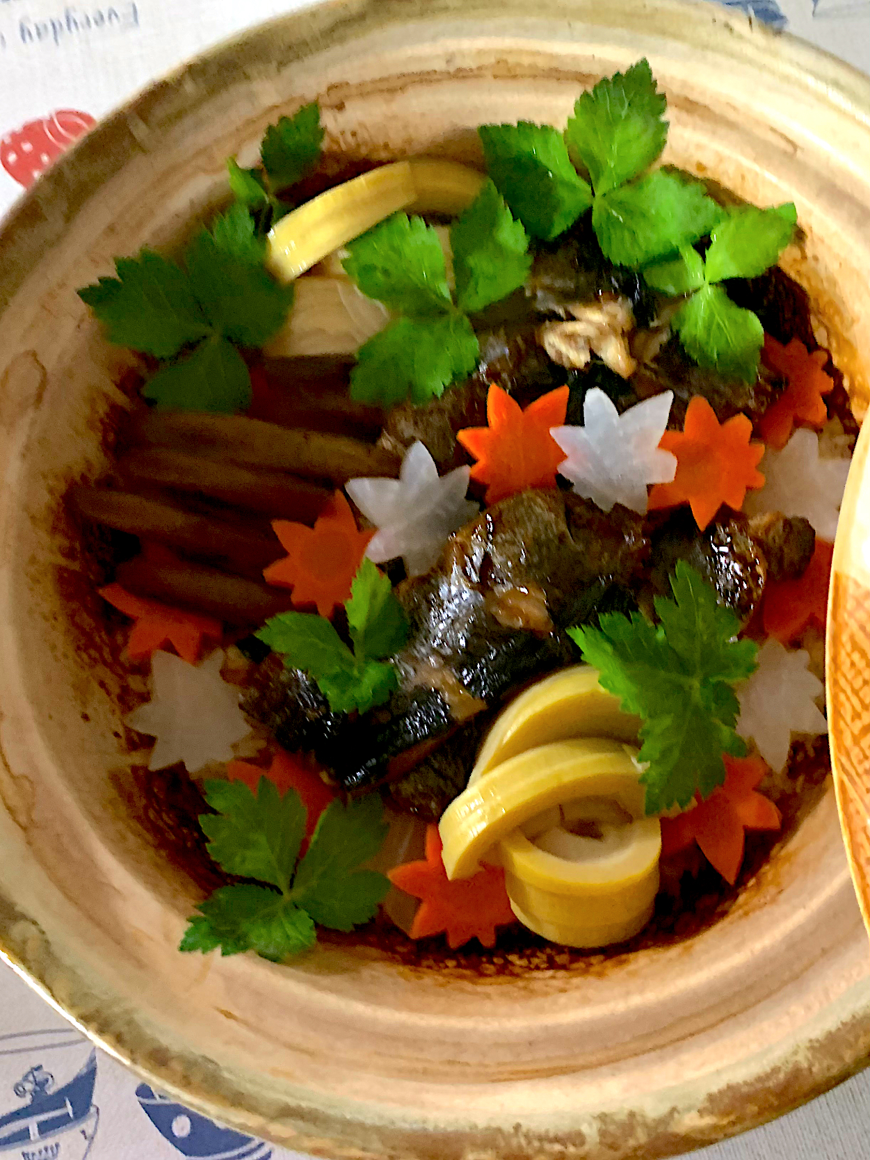 にしんの蒲焼きと彩り野菜の釜飯