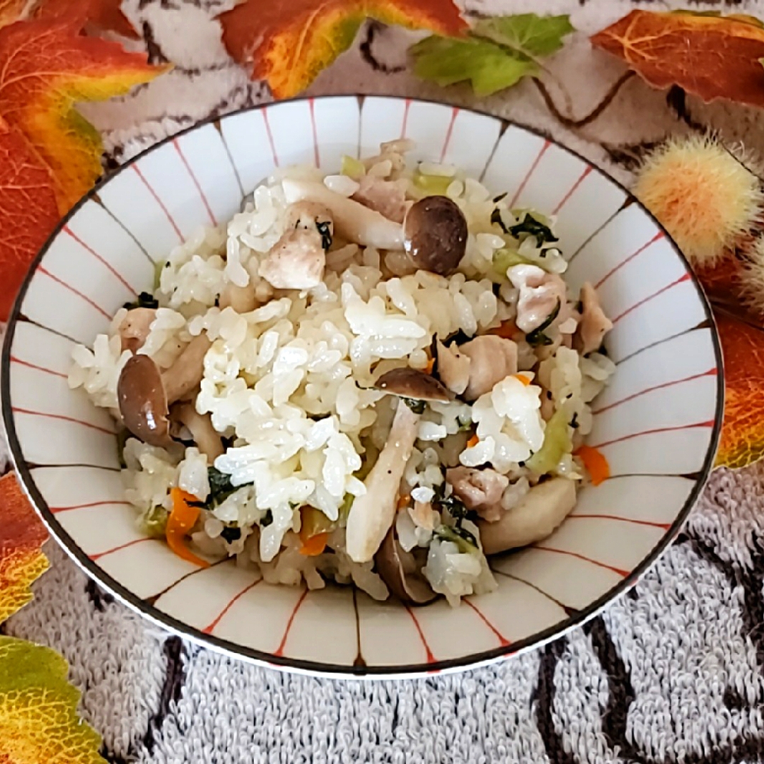 しめじと小松菜🍃
豆乳炊き込みご飯