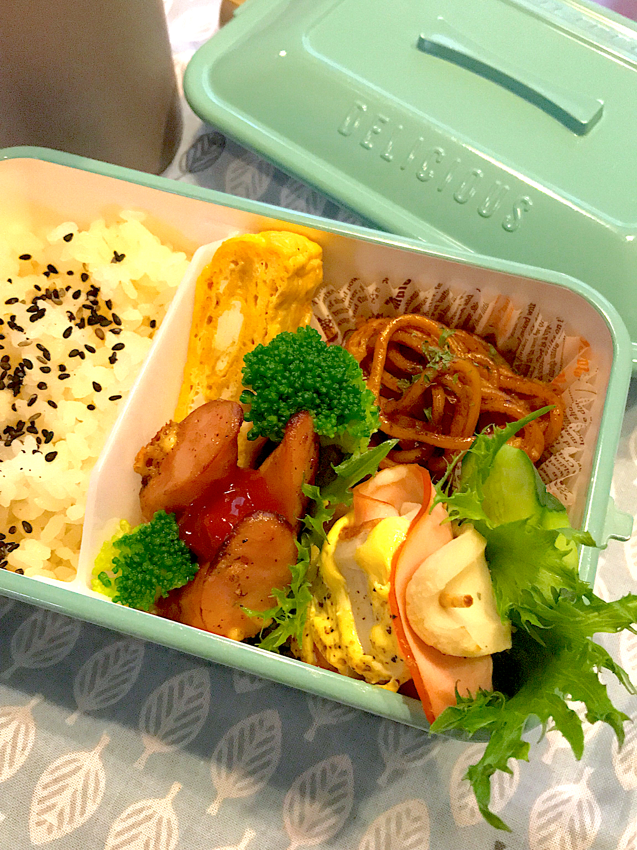 2021.10.27  ＊今日のお弁当＊竹輪のハムマヨ巻＊