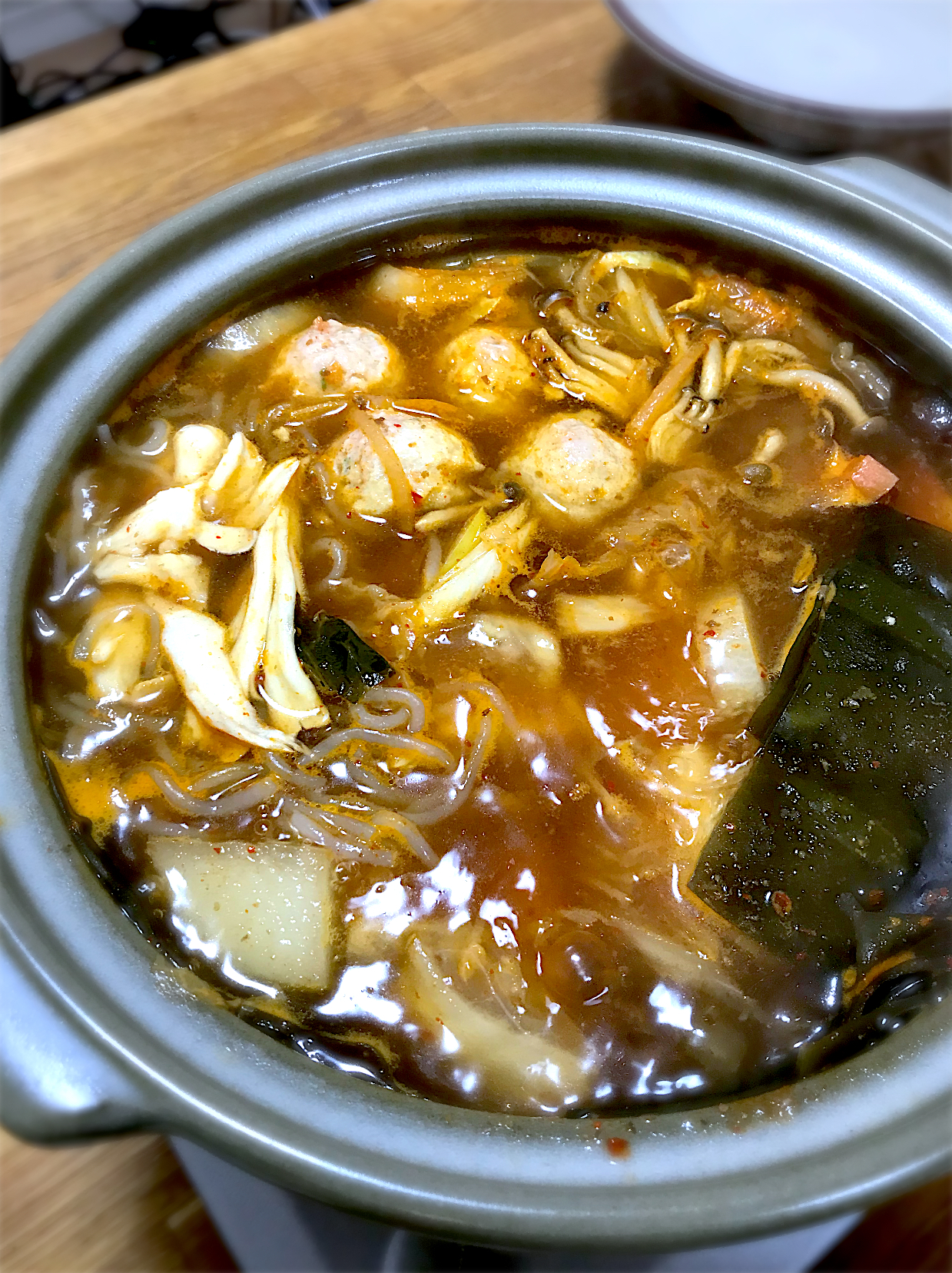 鶏団子鍋×ニンニク味噌キムチ味