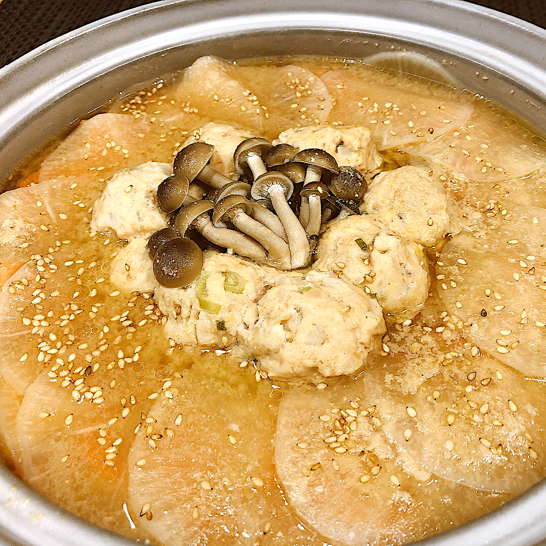 大根ミルフィーユの生姜たっぷり味噌鍋