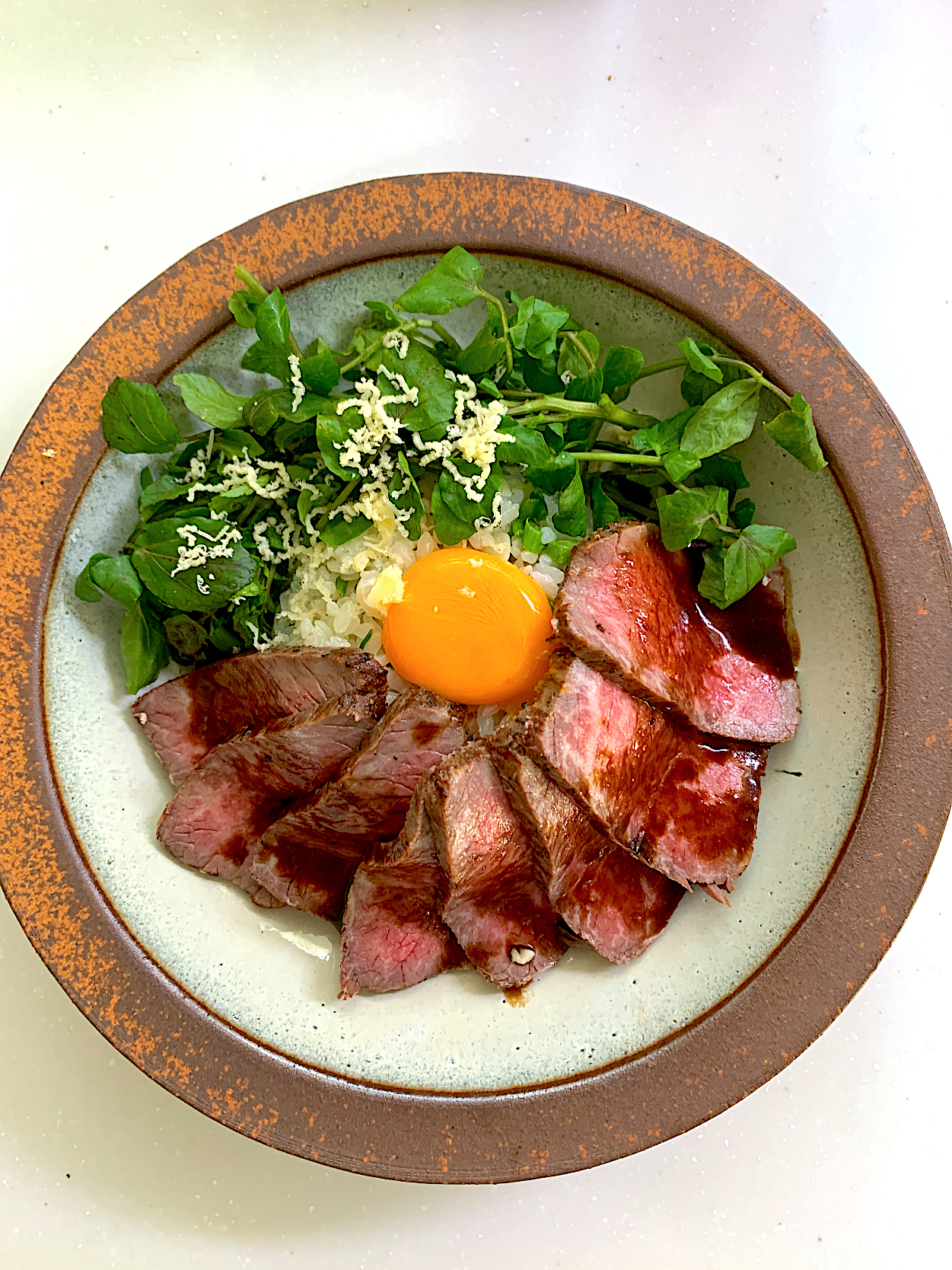 ローストビーフ丼