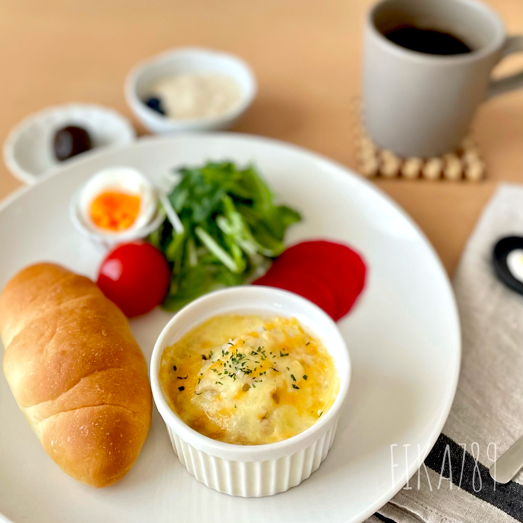 お気に入りの　オニオングラタンスープの朝ごはん