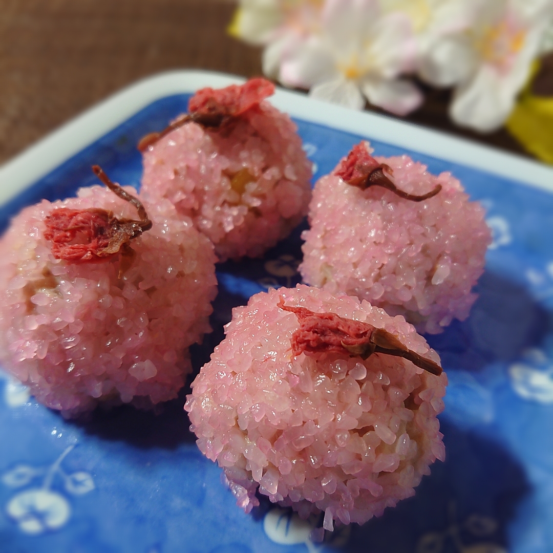 とんちんさんの料理 もちもちふっくら~桜餅風肉団子