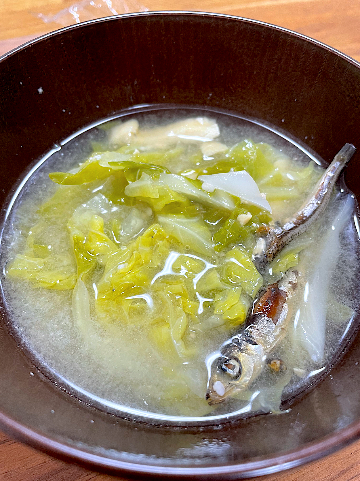 春キャベツと油揚げのお味噌汁