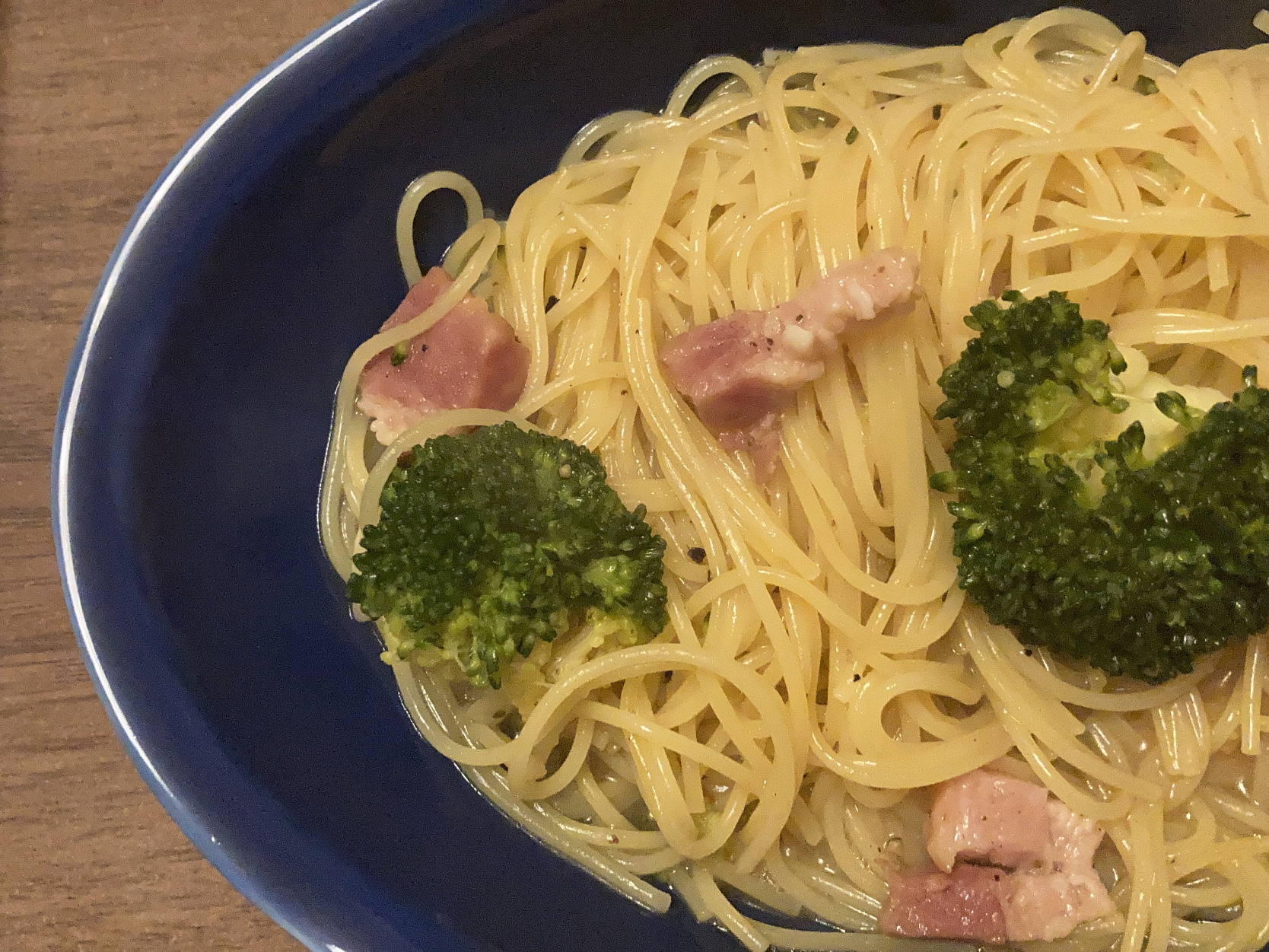 ベーコンとブロッコリーのペペロンチーノ🥦🍝