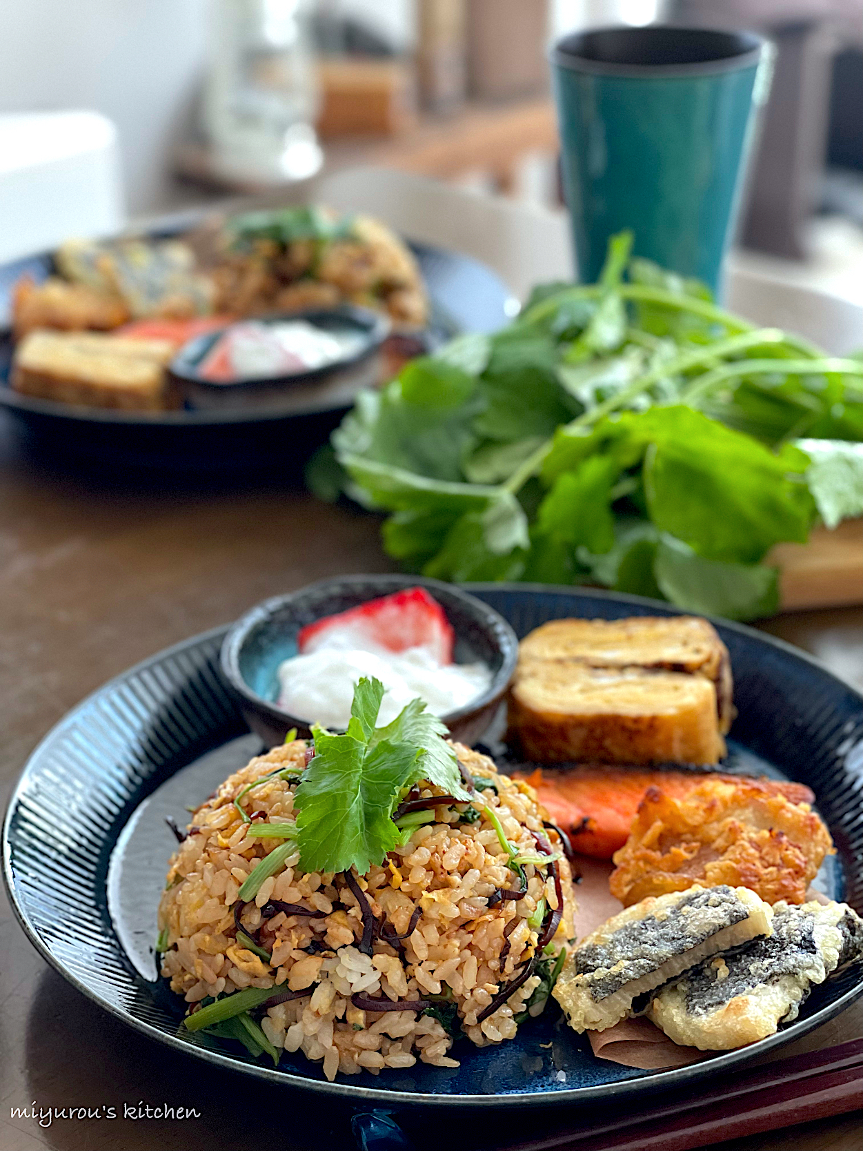 三つ葉の炒飯でワンプレート朝ごはん。