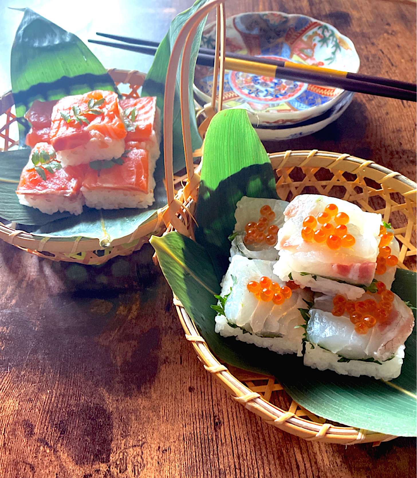 厚切りが嬉しい鯛とサーモンの押し寿司~これうまつゆ活用