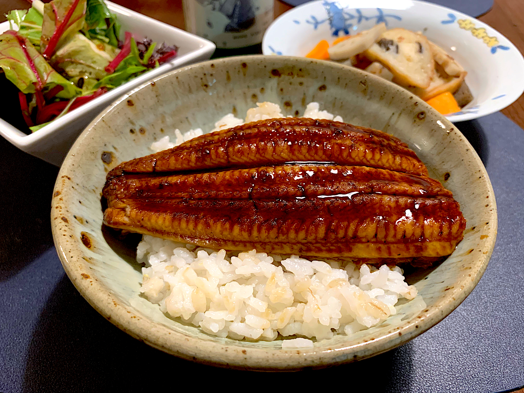 鰻の蒲焼丼