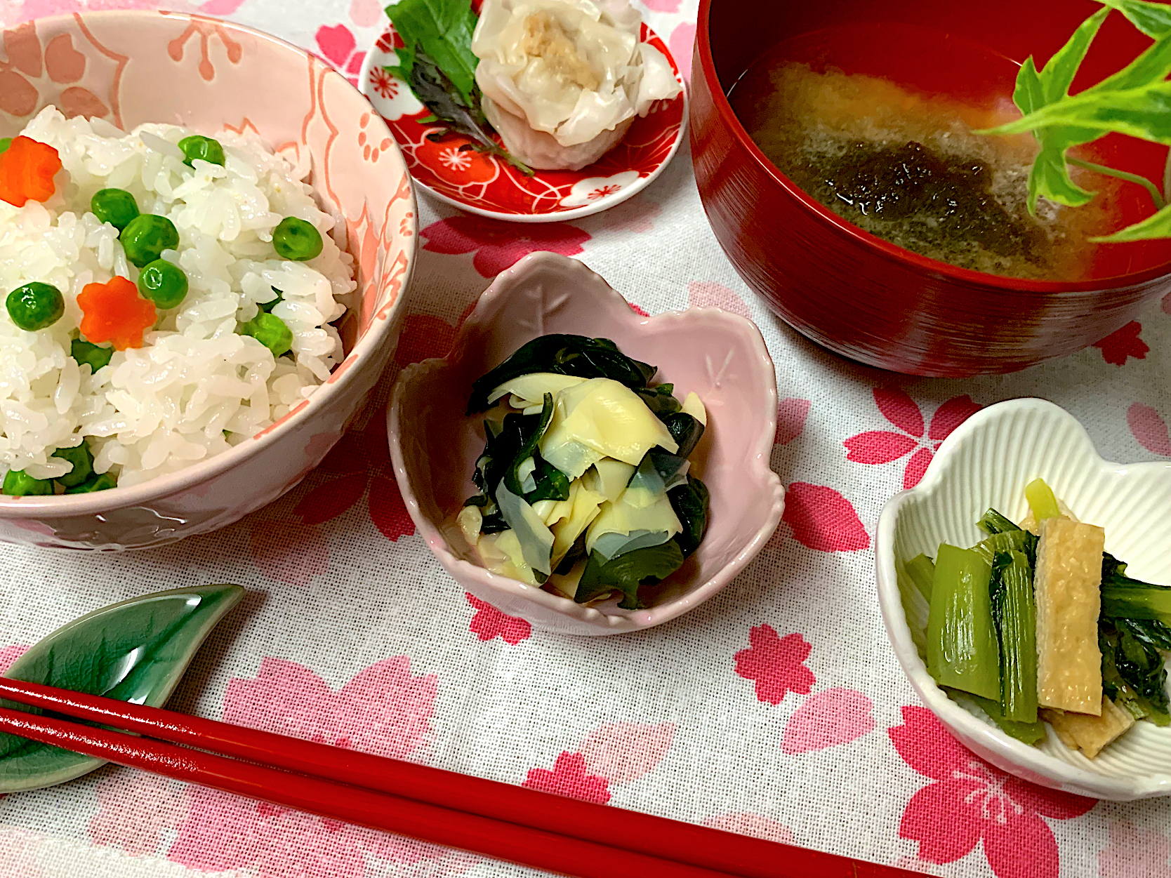 筍姫皮と和布和え🌸豆ご飯