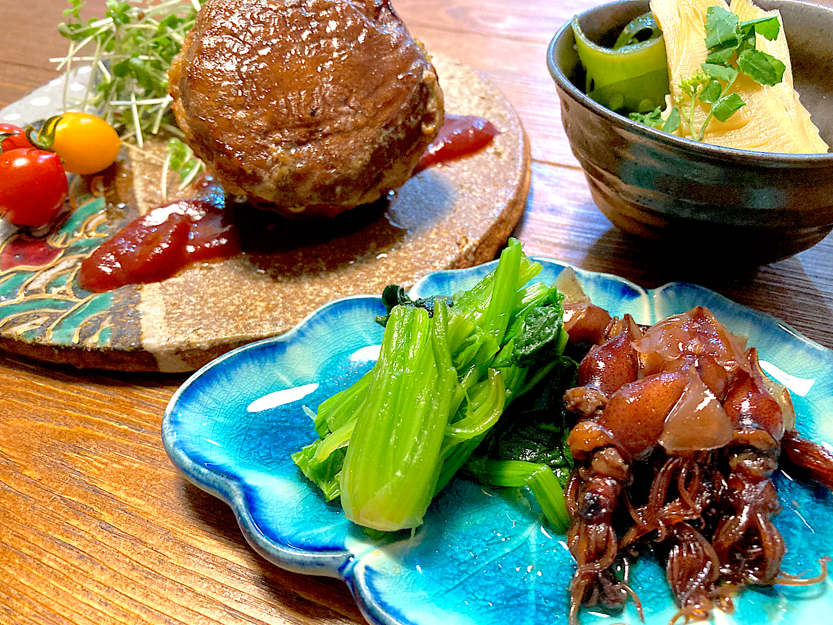 椎茸の肉詰め　若竹煮　ホタルイカの煮物