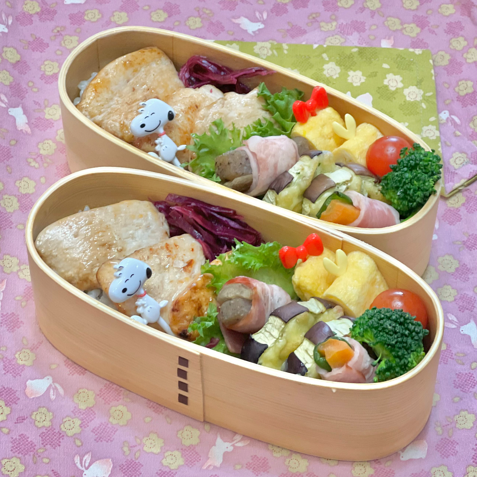 鶏むね塩麹漬けグリル☘️の双子ちゃんお弁当💙❤️ 4/19火