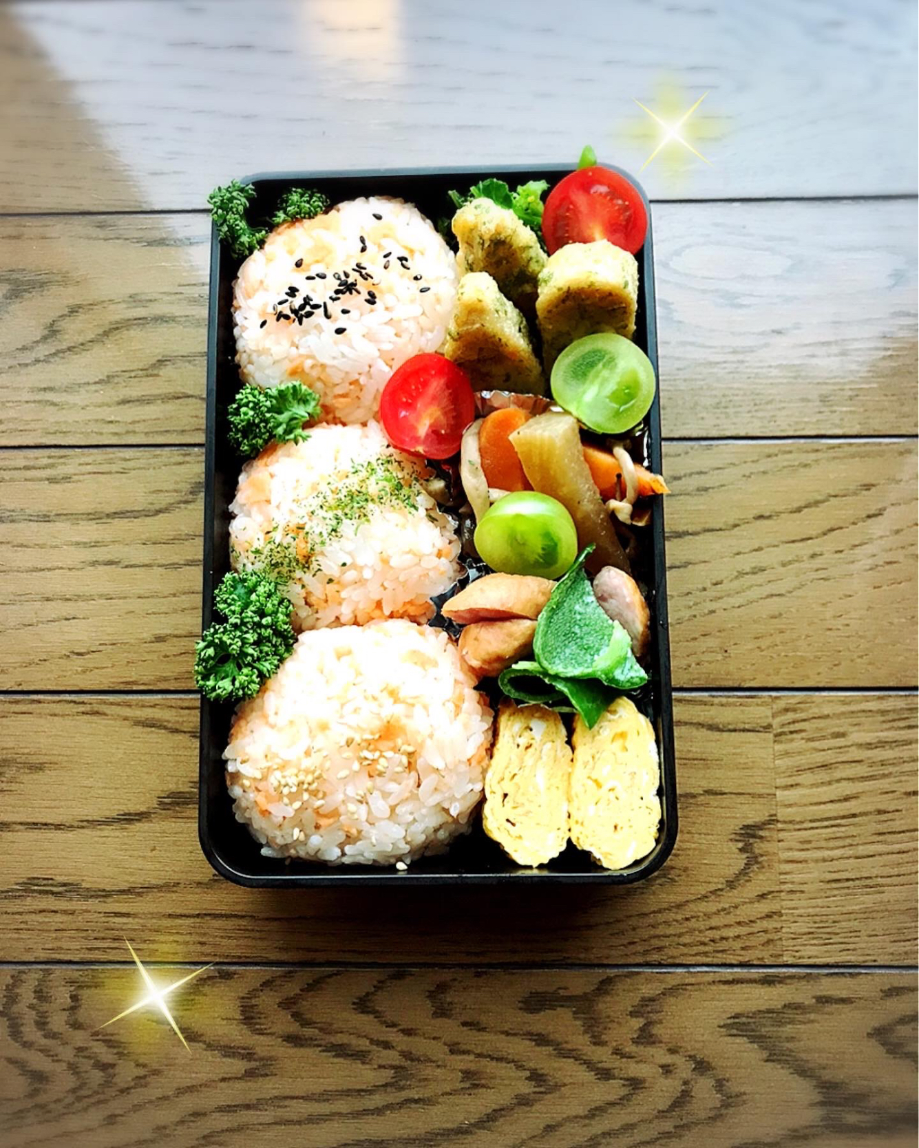 おにぎり弁当