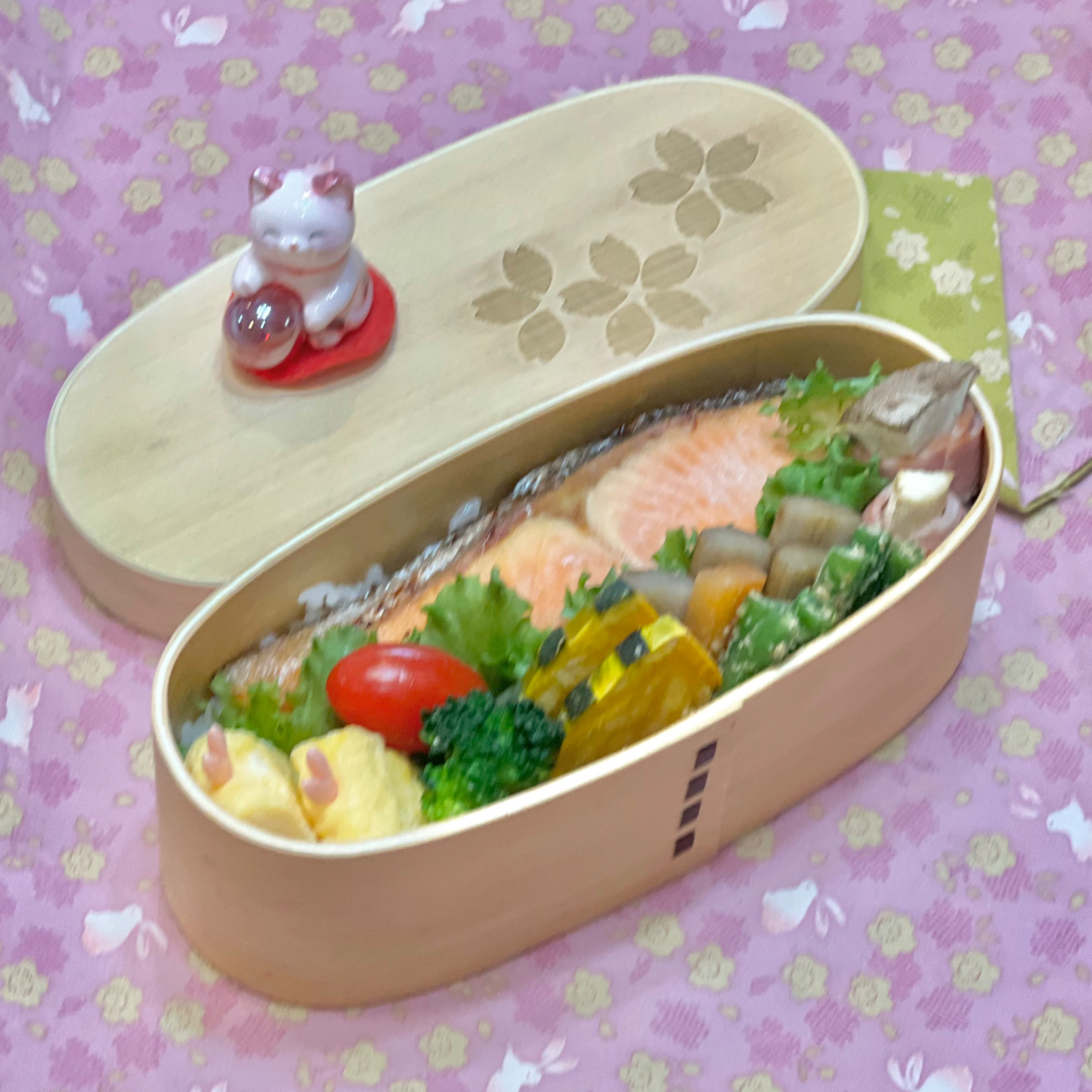 塩鮭グリル☘️の❤️ちゃんお弁当　4/23土