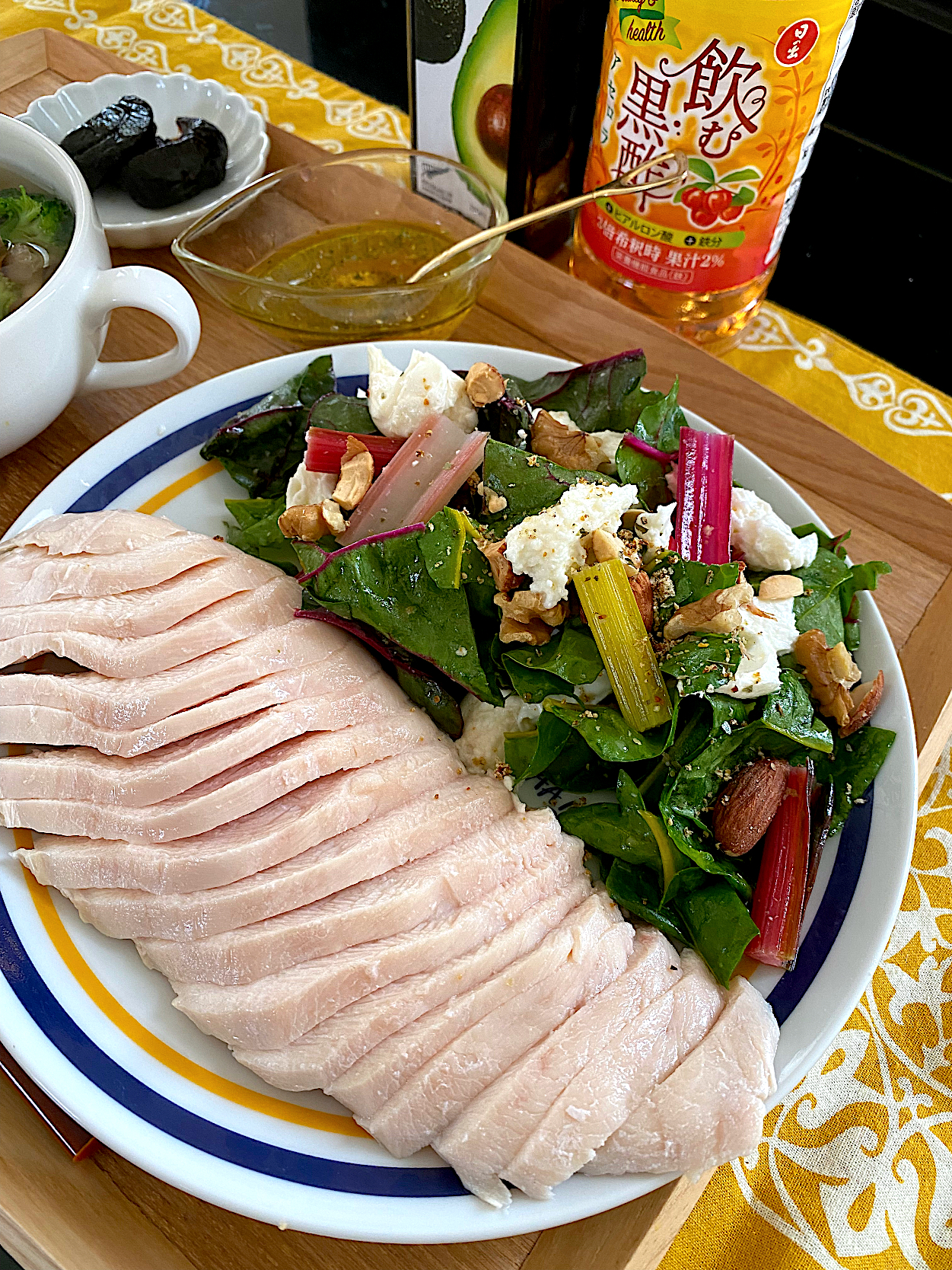 パワーチキンとスイスチャードのサラダプレート🥗