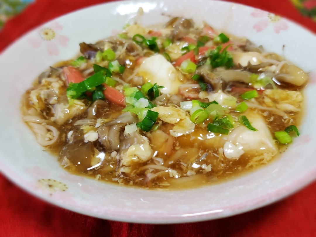 ぬくぬくお豆腐⭐カニカマと舞茸のかき玉あん