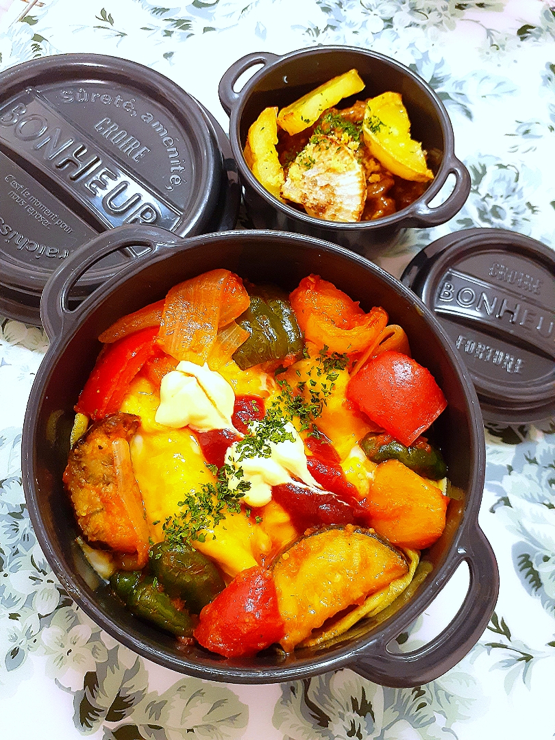 🔷🐣オムライス弁当🍱🐓キーマカレーもね😁20220627🔷