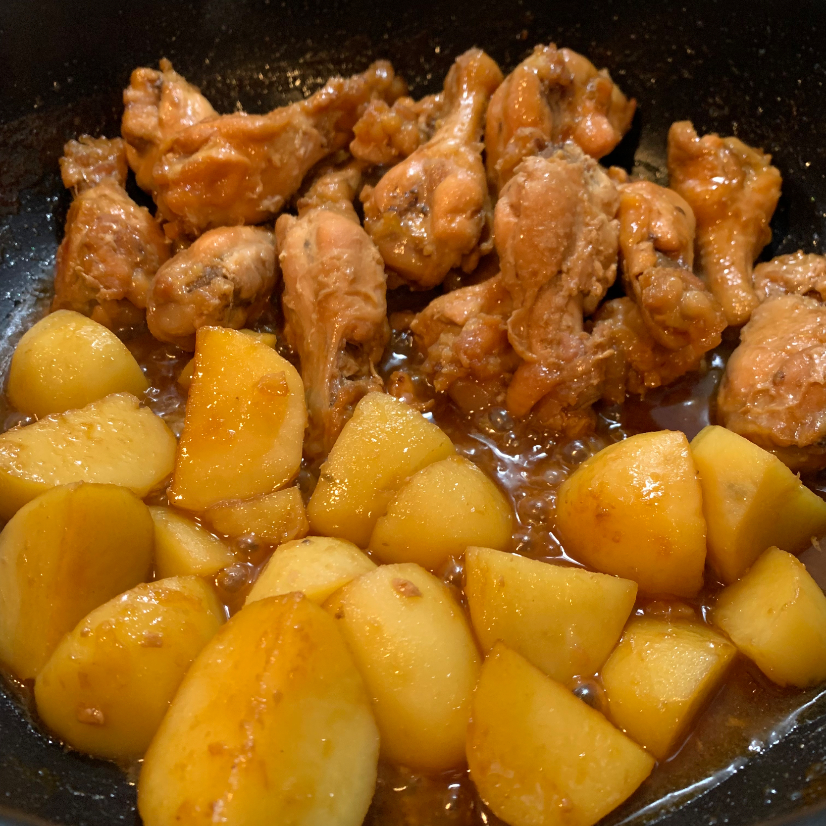 手羽元と新じゃがの甘辛生姜胡麻油煮