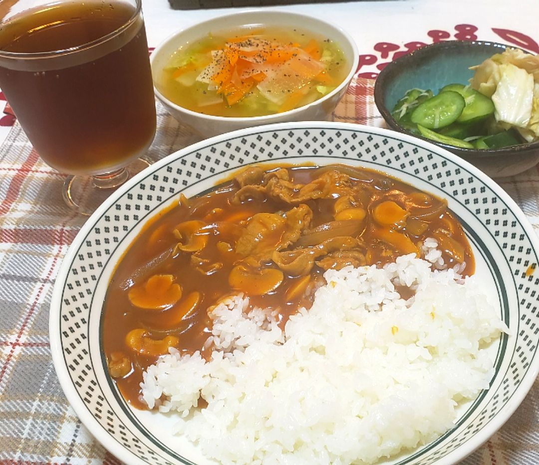 一人暮らしの夜ご飯
ハヤシライス