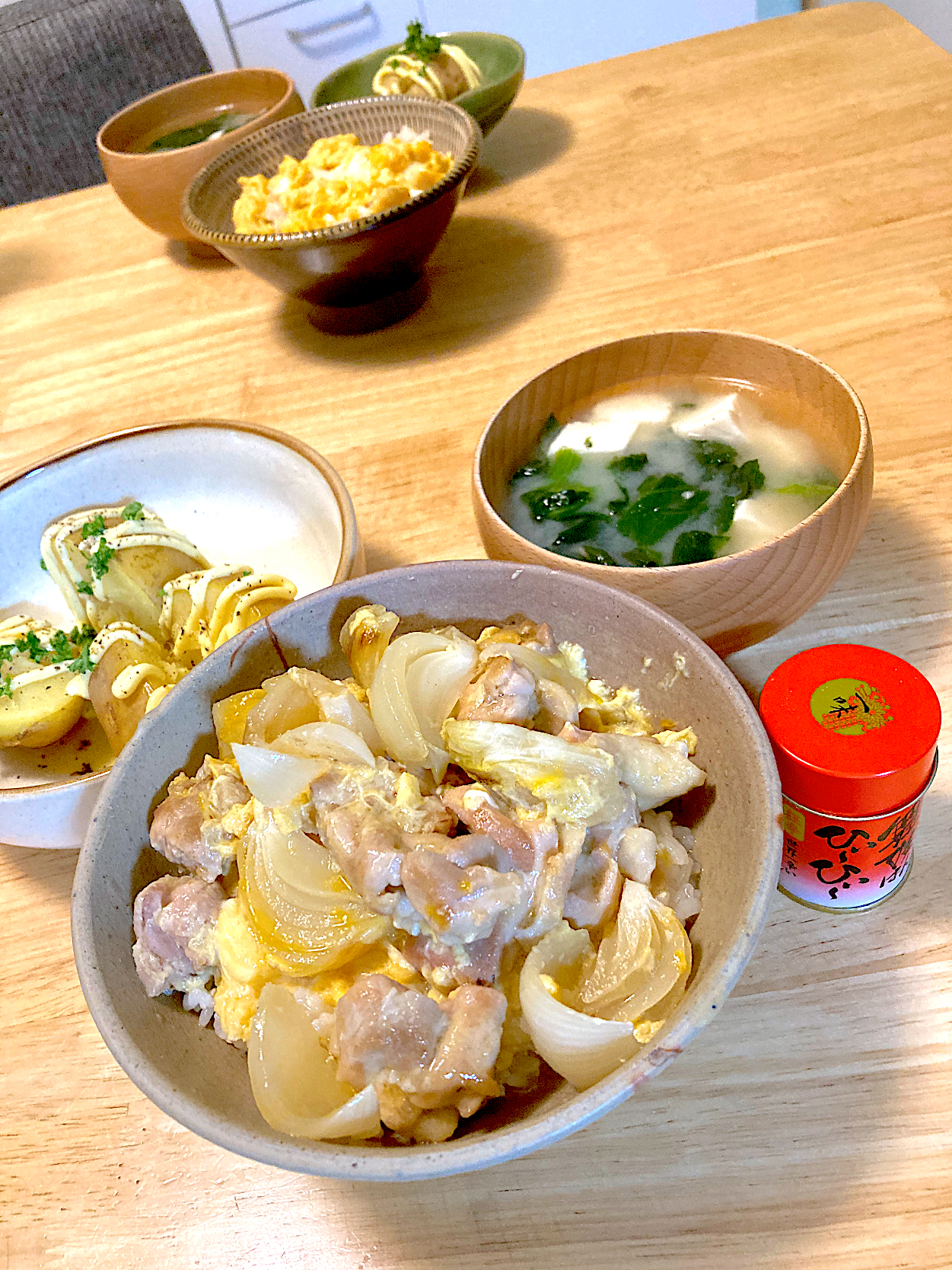 レンチンシャガバターマヨ❤️親子丼❤️わかめとお豆腐のお味噌汁