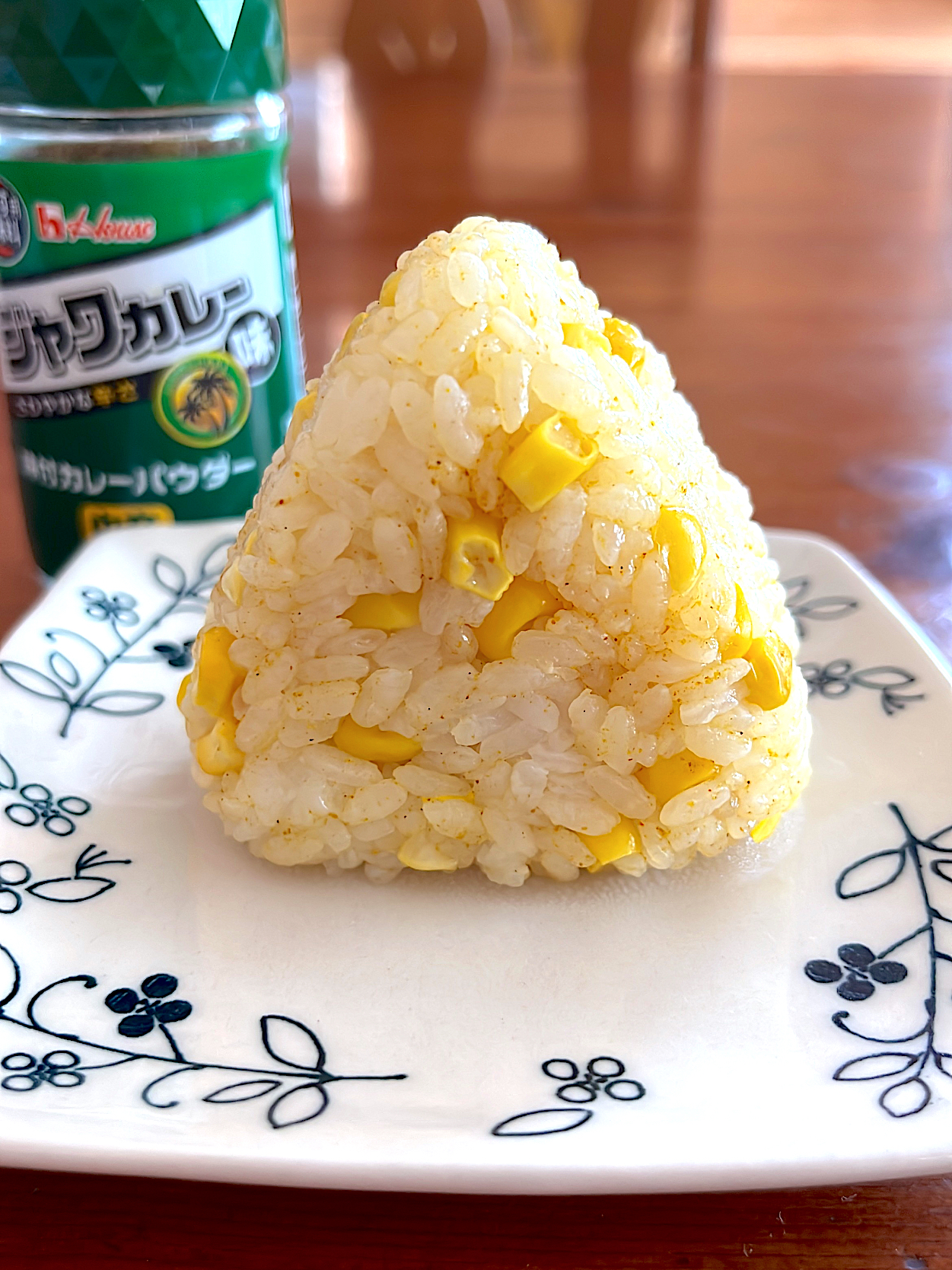 naotanさんの料理 カレー味のとうもろこしおにぎり