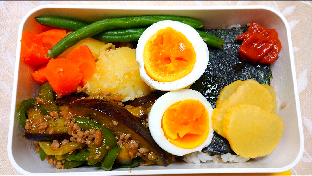 7/12のお弁当🍱
海苔弁当
今日のご飯は雑穀米です🍚