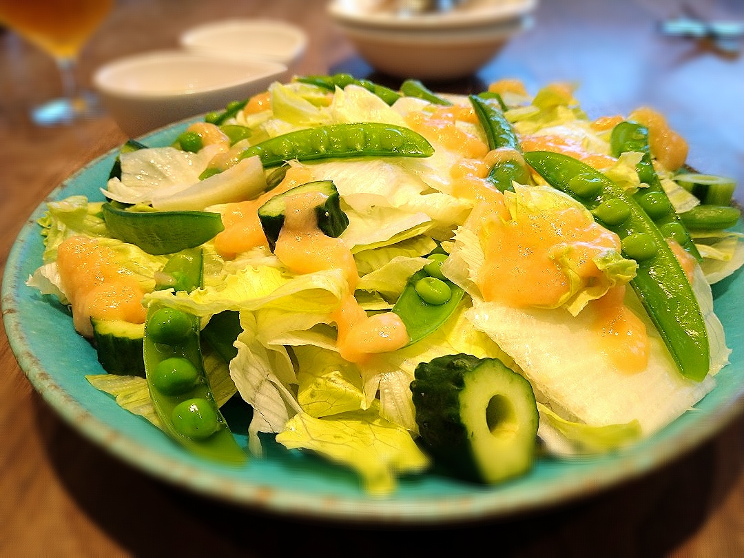 野菜で野菜を食べるサラダ♪