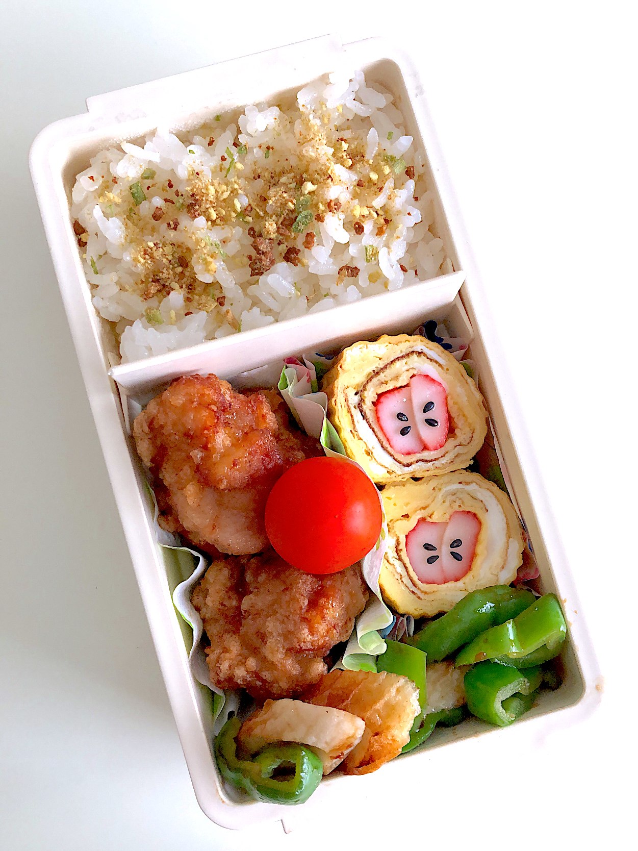 唐揚げ弁当♪&ピーマンとちくわの焼肉のタレ炒め