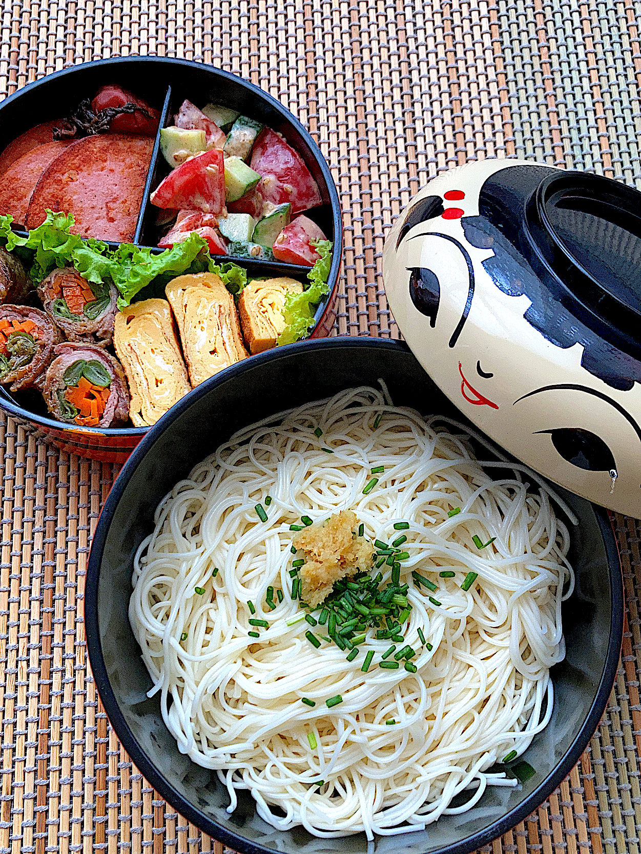 本日のお昼はそうめん弁当🍱