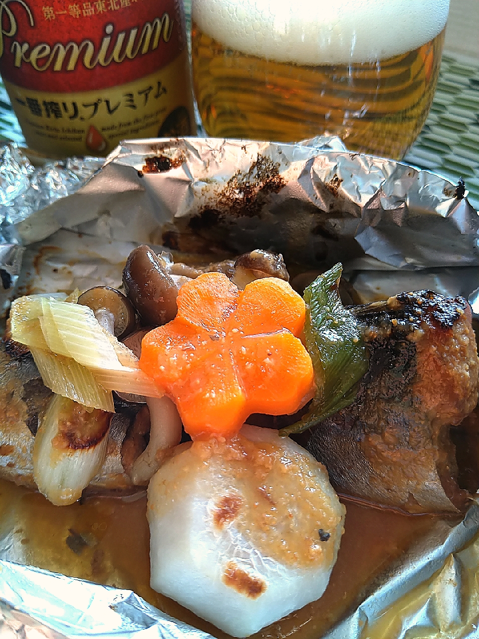 鯖の味噌煮缶でホイル焼き
