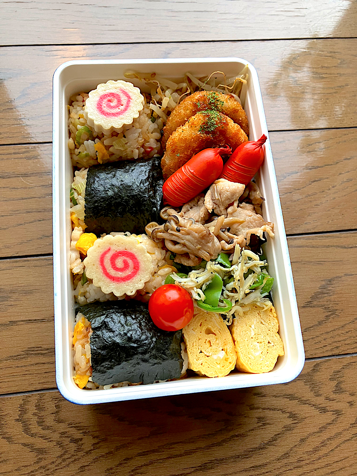 #チャーハンおにぎり弁当