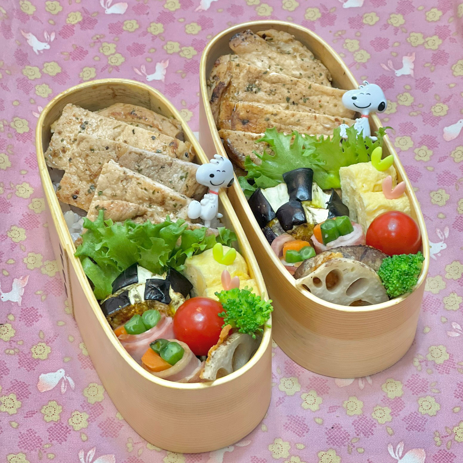 豚ロースハーブグリル☘️の双子ちやんお弁当💙❤️ 10/25