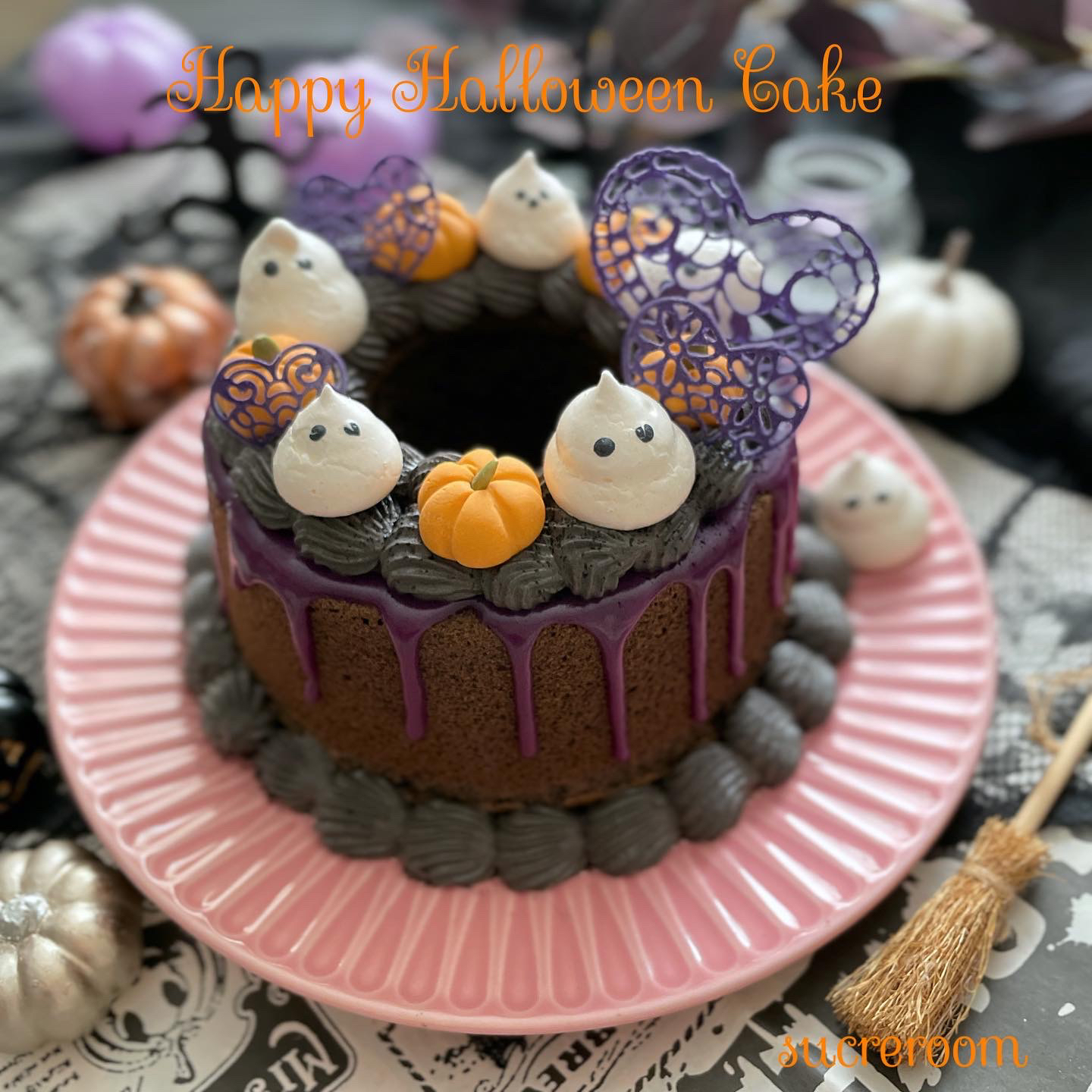 Happy Halloween Cake
🎃👻🪦🍬🍭🦇🕸です(∩ˊᵕˋ∩) .ﾟ♡