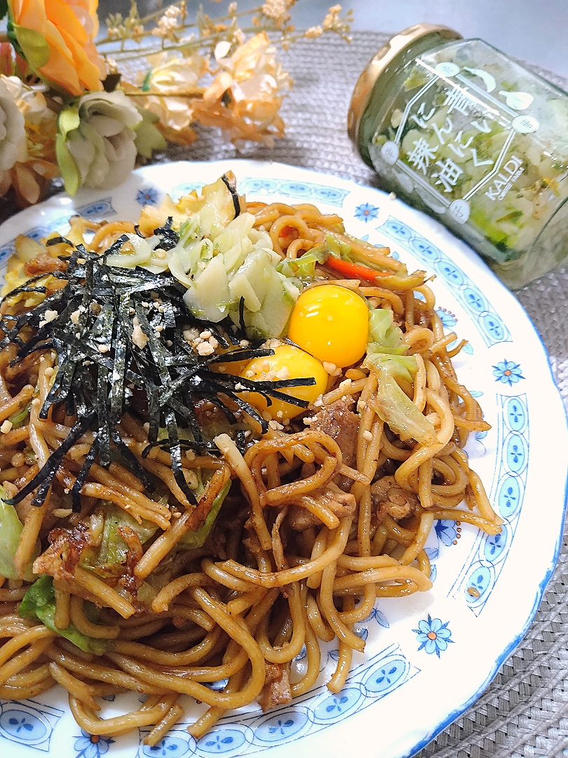 青にんにく辣油de焼きそば ‪·͜· ‪♡ ̖́-