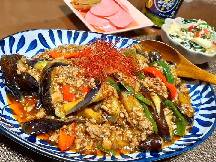 麻婆茄子🍆

りんご🍎とほうれん草の白和え