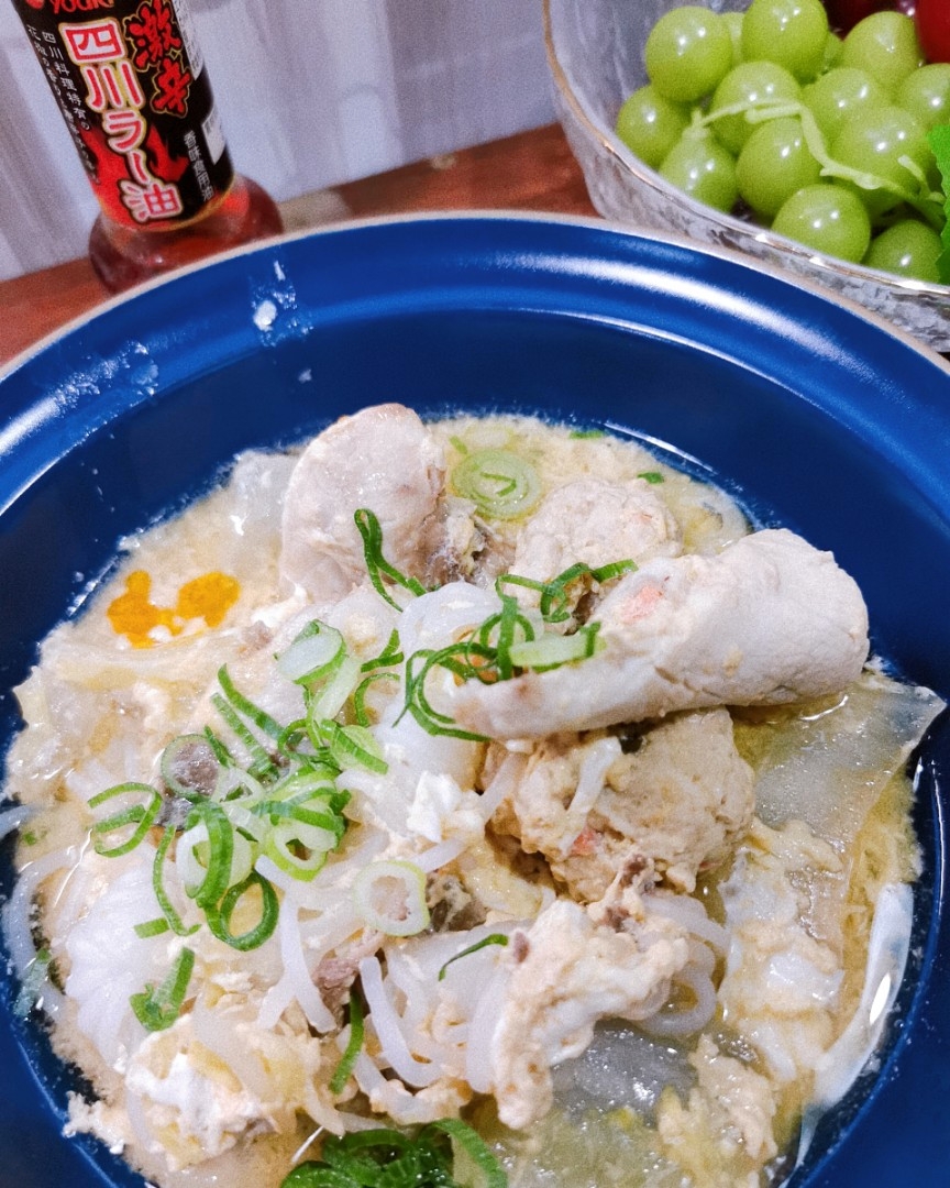 ペンギンさんの料理 酸辣湯麺風鍋👌グ〜です😀