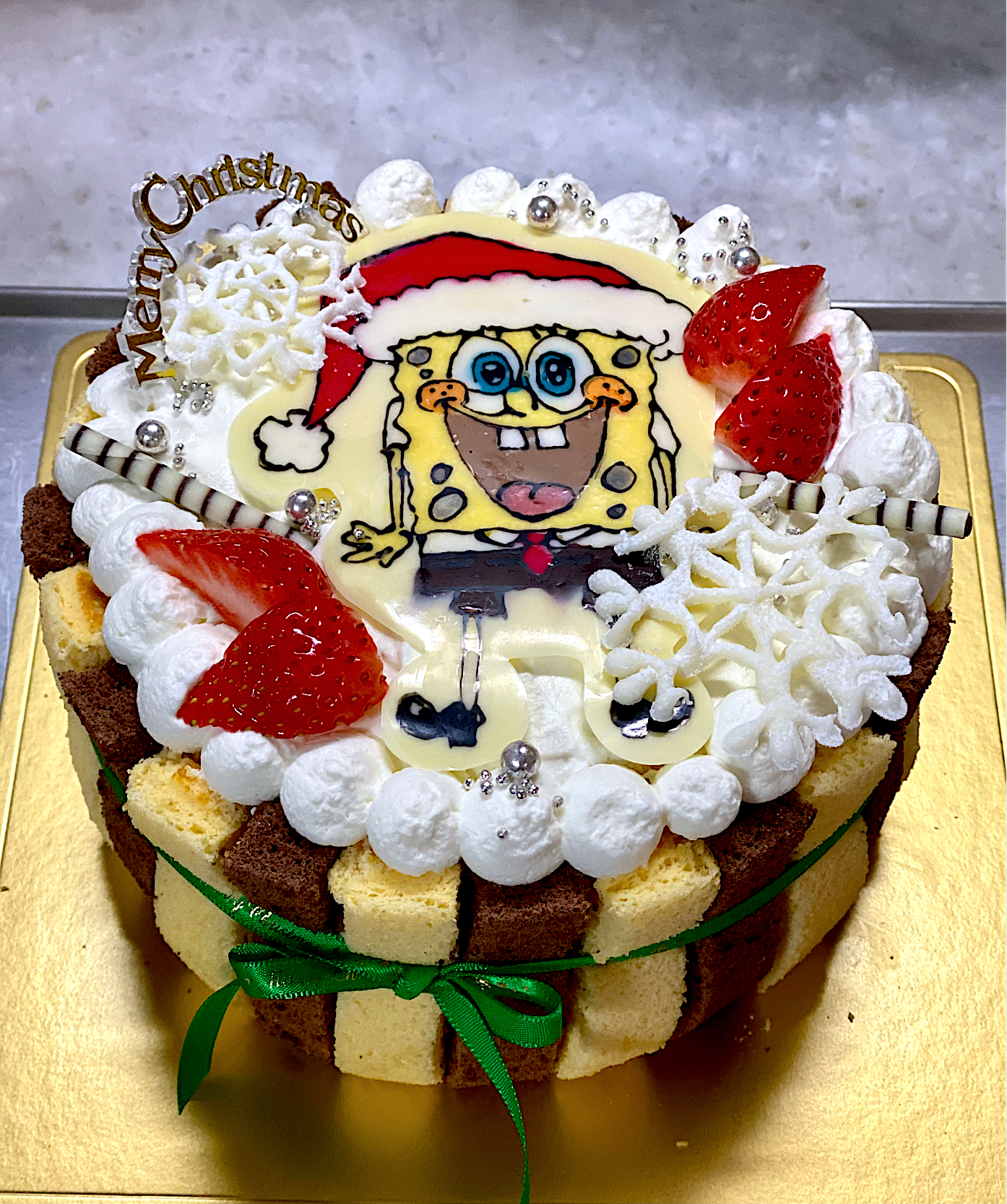 スポンジボブのクリスマスケーキ