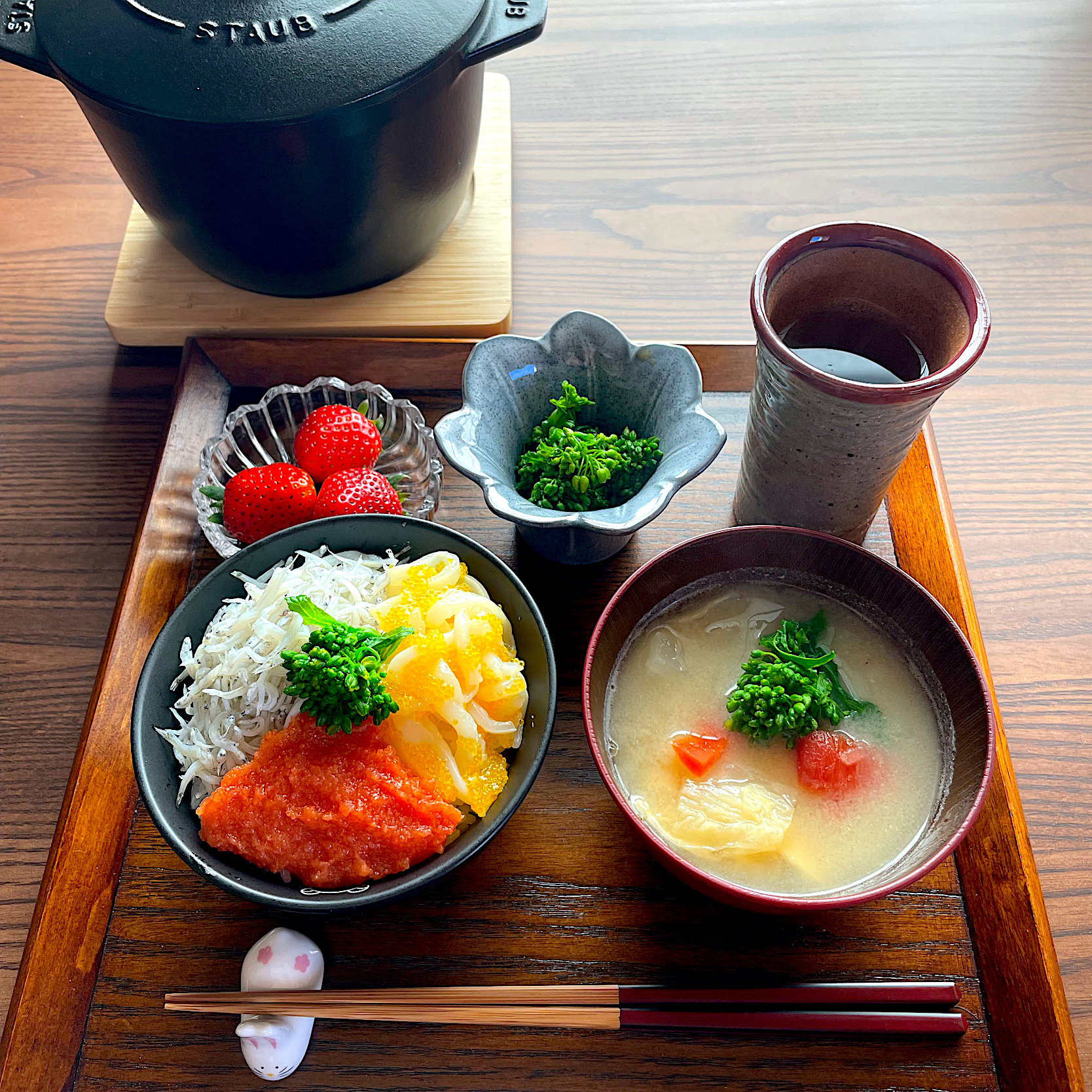 サミカさんの料理 のっけただけ三色ご飯でランチ